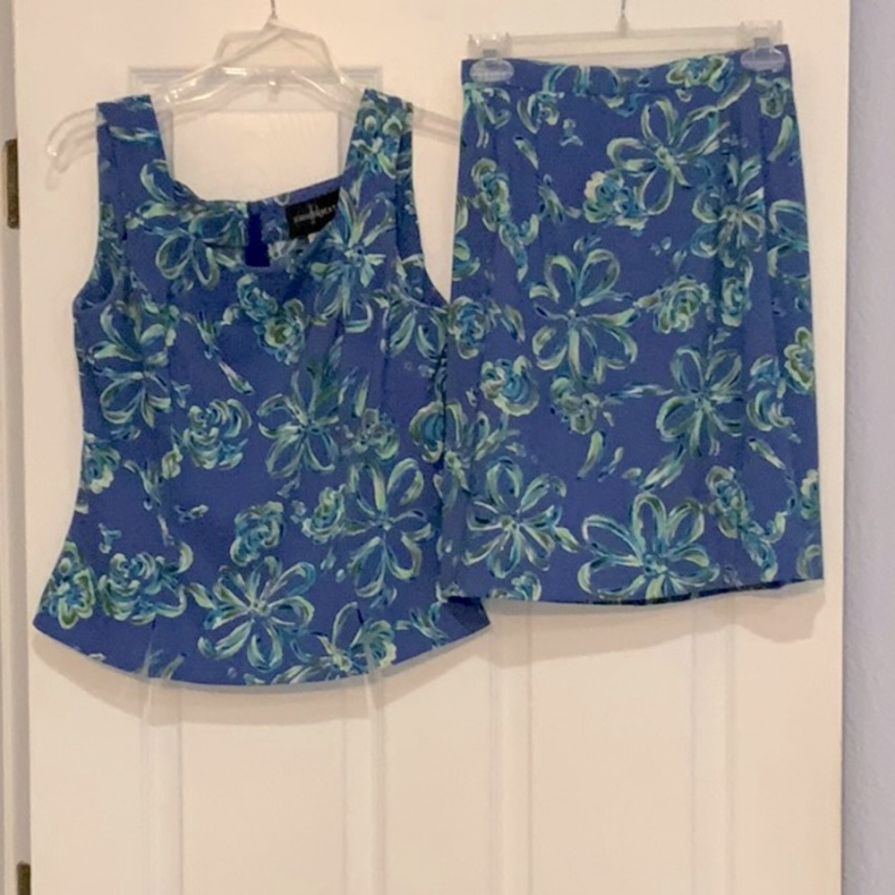 Cute skirt and top set size 8